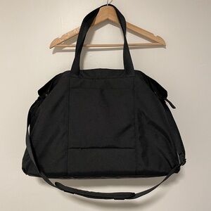 Everlane ReNew Transit Weekender Bag